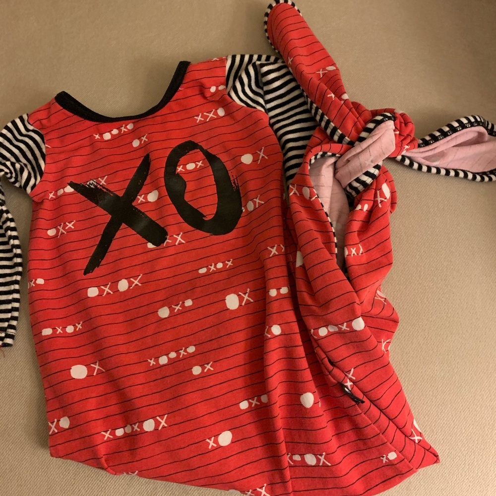 Baby tie gown/ RAGS TO RACHES